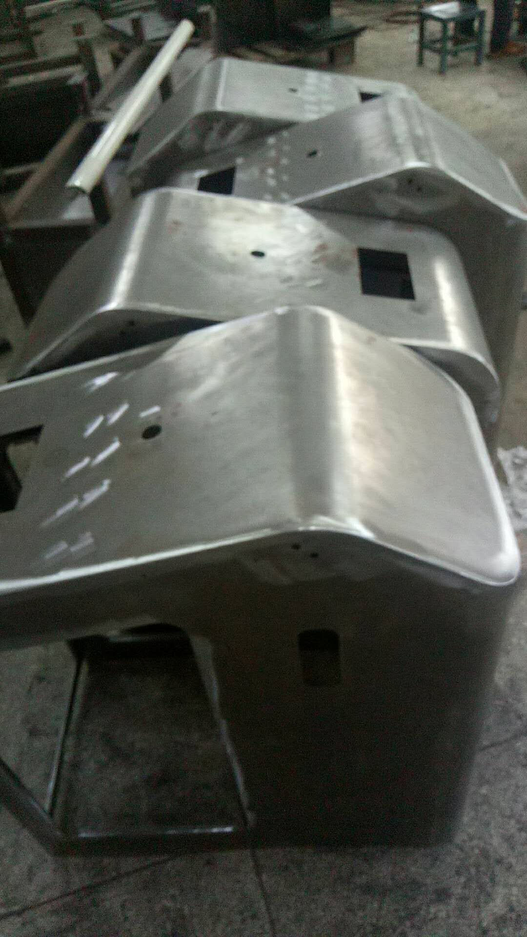异型机壳
